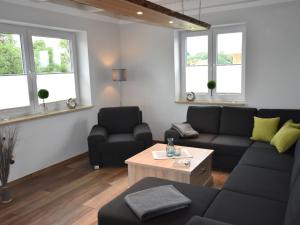 Cozy Holiday Home in Gross Schwansee with Sauna