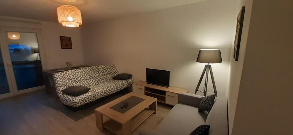 Cozy Holiday Home in La Foret de Tess with Private Pool 16240 La Forêt-de-Tessé