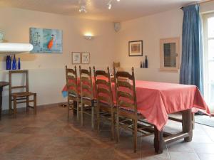 Cozy Holiday Home in Piquecos with Private Swimming Pool