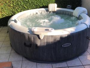 Cozy Holiday Home in Piquecos with Private Swimming Pool