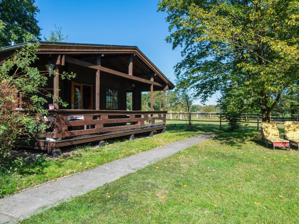 Cozy holiday home on a horse farm in the L neburg Heath , 29348 Eschede