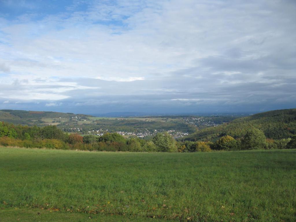 Das Burgberghaus Apartment Talaue 1.OG Burgstr.72, 52393 Bergstein