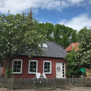 Maison de vacances Das Rote Ferienhaus Hauptstr. 21 23769 Fehmarn Schleswig-Holstein