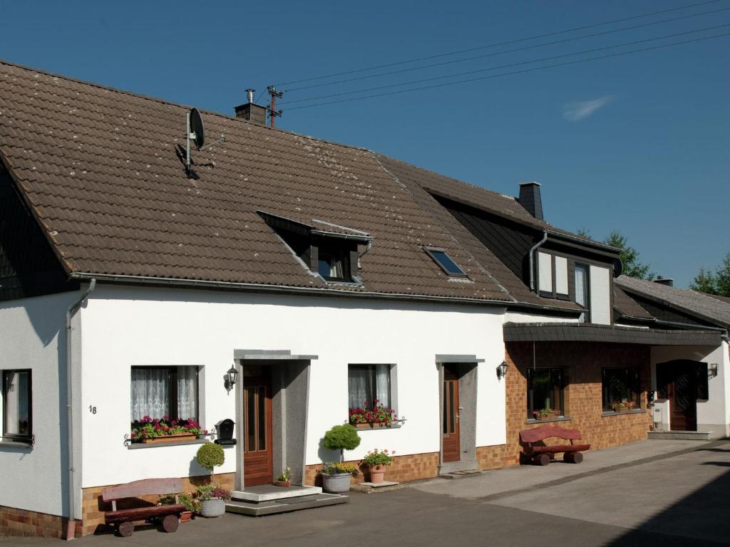 Dazzling Holiday Home in Hellenthal with Sauna , 53940 Ramscheid