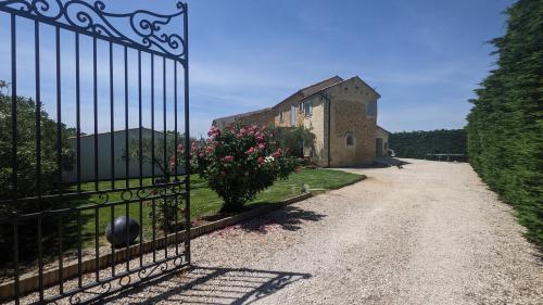 Dépendance de Charme en Provence