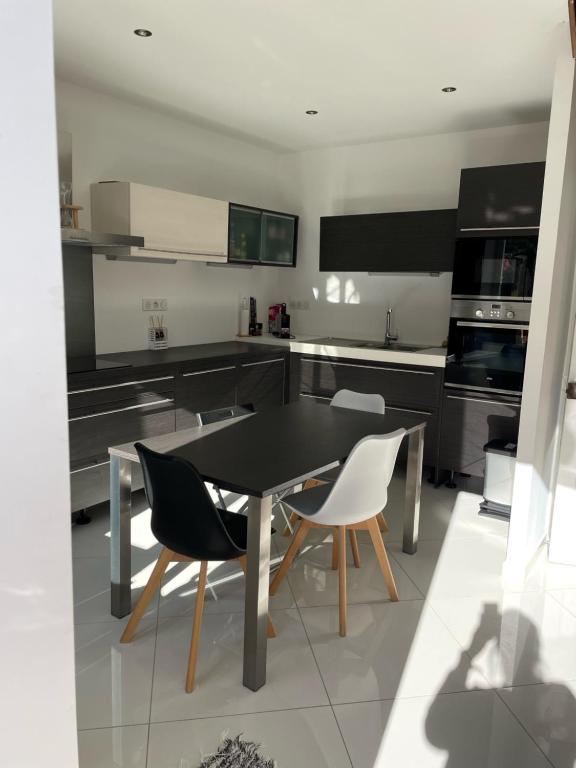 Des vacances en bord de mer pour 10 personnes 85180 Château-dʼOlonne