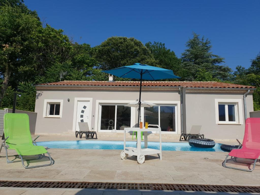 Maison de vacances Desire Plot du Puech 07140 Chambonas