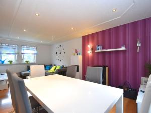 Detached holiday home in Deifeld with balcony, covered terrace and garden