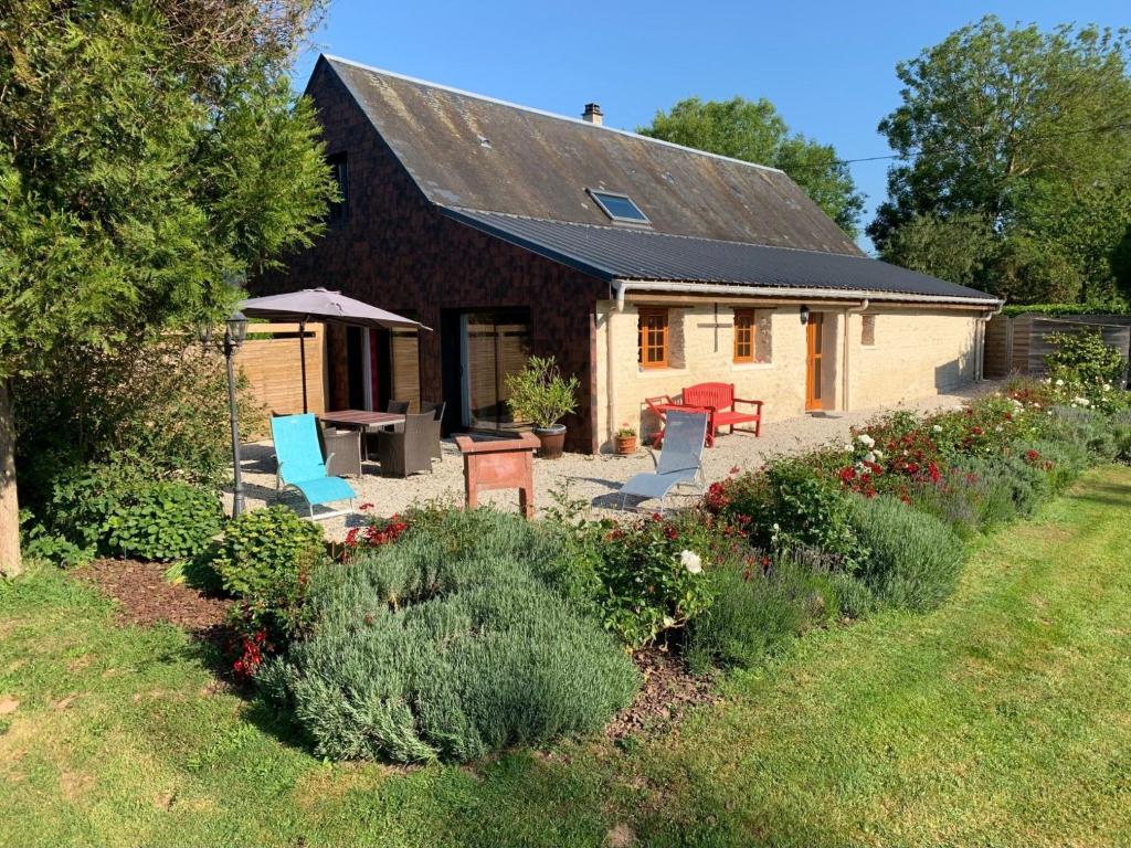 Detached holiday home in the Normandy countryside , 14230 Saint-Germain-du-Pert