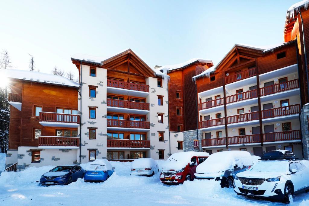 discovAIR Eisenach - Haus Hanna mit 5 Apartments, Ideal für mehrere Familien, Schwimmbad-Nah 99817 Eisenach