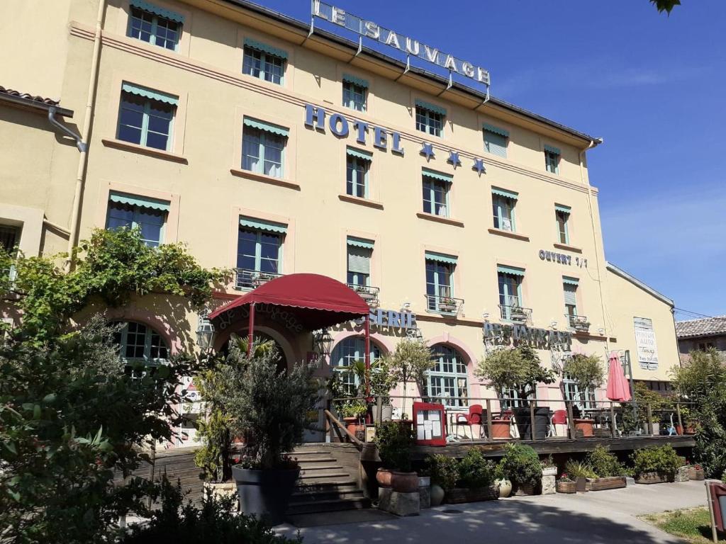 Domaine des Petits Cancets 84800 LʼIsle-sur-la-Sorgue