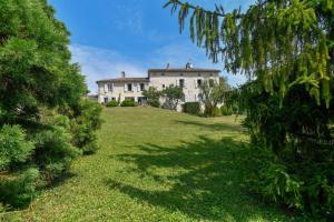 Maison de vacances DOMAINE Les GAILLARDOUX Chemin de Roubert 46230 Montdoumerc Midi-Pyrénées