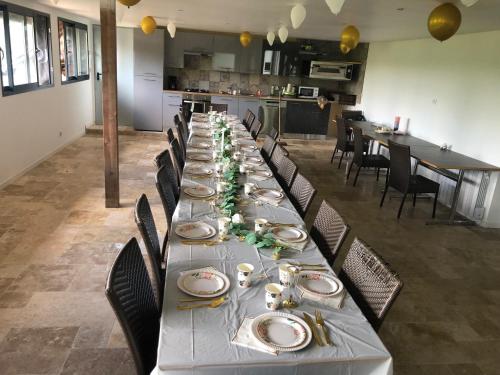 Domaine les petits bois seminaire 36 couchages avec piscine privée 31 degrés