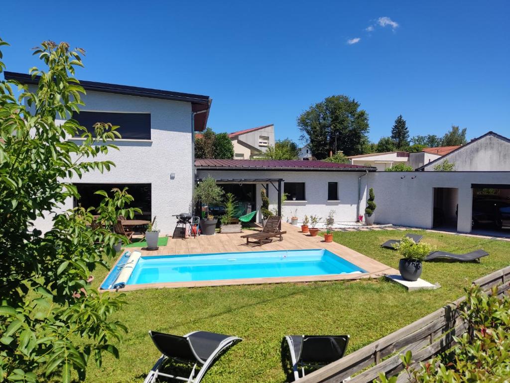 Maison de vacances Doubs repère Lotissement les Pépinières 25320 Montferrand-le-Château