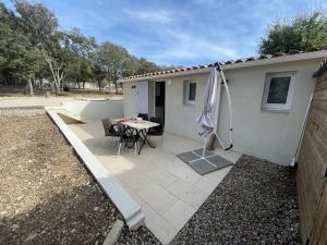 DOUCEUR D OLIVE Gite de charme 4 pers tout confort aux portes du Verdon