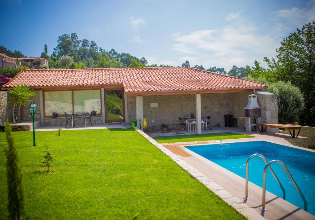 Maison de vacances DreamVille- Casa da Pedral Rua de Calvos 4970-512 Arcos de Valdevez