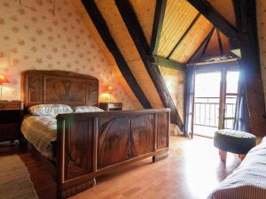 Dreamy Holiday Home in Clermont d Excideuil with Fireplace
