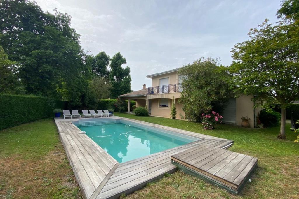 Duplex house with private pool near the sea 16 Avenue Pierre Ronsard, 33138 Lanton
