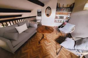 Duplex with garden near downtown