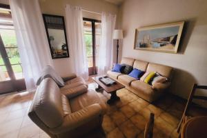 Duplex with garden near downtown