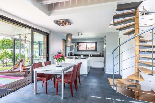Easy Clés- House a stone's throw from the ocean