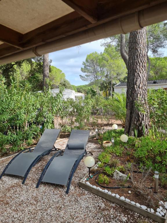 Écrin de verdure de 45 m2 - Plage à 400m - Jardin, Parking privé, WIFI 83140 Le Brusc