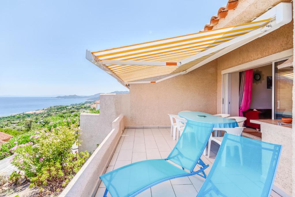 El Oro Les terrasses du Levant,\r\nRoute de Palombaggia,\r\nLieu-dit Bocca Del Oro, 20137 Porto-Vecchio