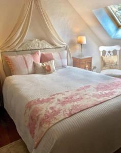Elegant Country Home near Dinan and Ocean