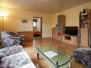 Enchanting Holiday Home in B defeld with Private Terrace