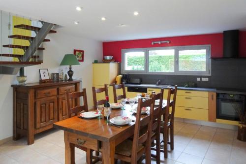Enchanting holiday home in St Martin-de-Bréhal with terrace