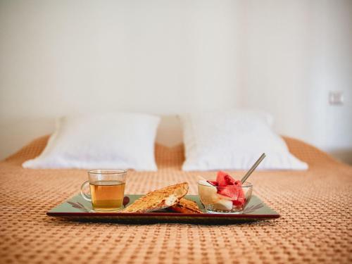 Épicos House, Your home away from home.
