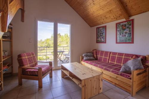 Exceptional view of the Serre-poncon lake, Embrun beach and mountains