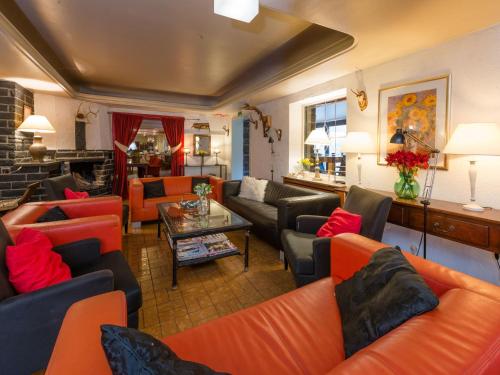 Exclusive group house in Winterberg with common room bar and large kitchen