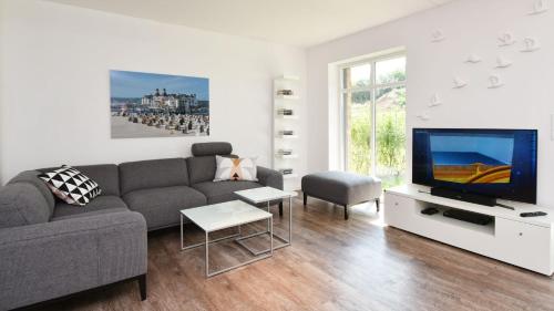 Exklusive Reetdach-Villa Ostseefrische