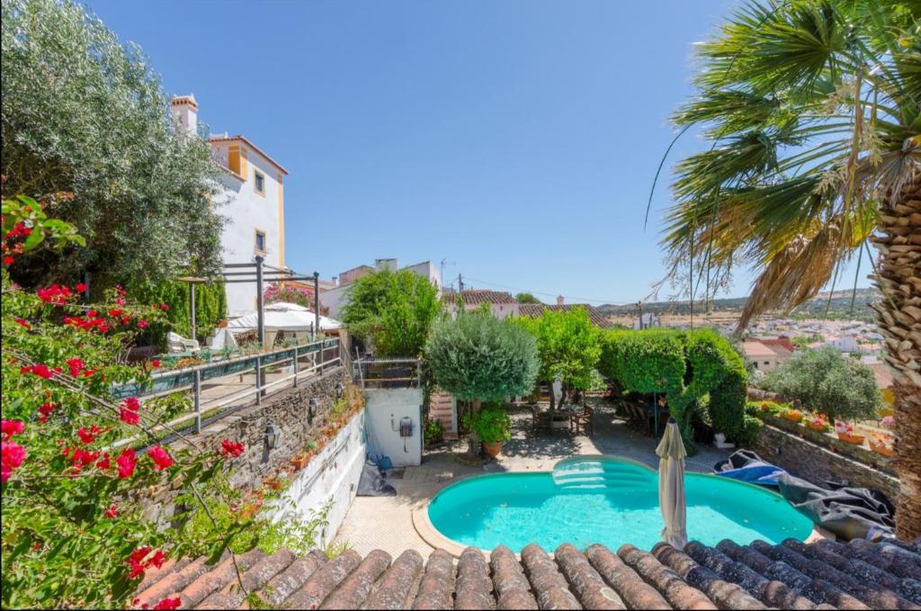 Maison de vacances Fabulous country house with pool Rua 1º de Dezembro, 4 7250-065 Terena