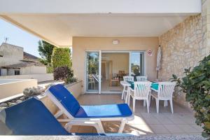 Maison de vacances Family House White Dove R. 25 de Abril 8200-647 Olhos de Água Algarve