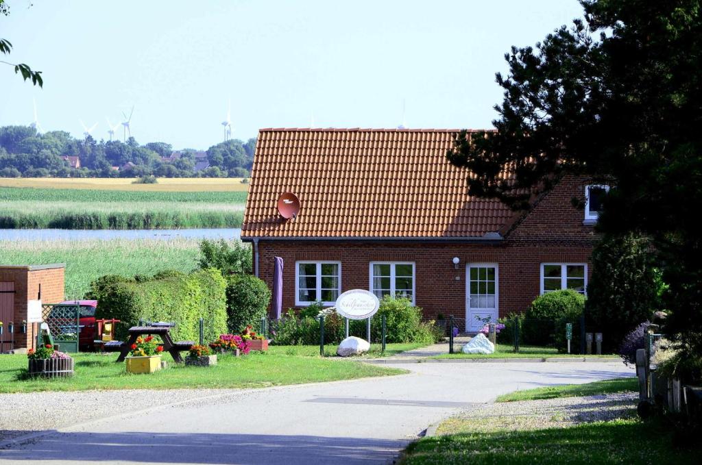 Fehmarn Ostseeferien FH4Haus Schilfrauschen 1301 Haus 23, 23769 Albertsdorf