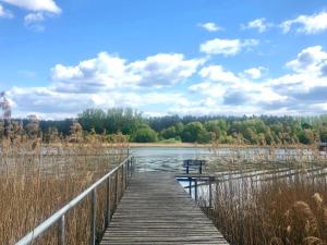 Ferienbungalow am Wasser Vipperow SEE 11171