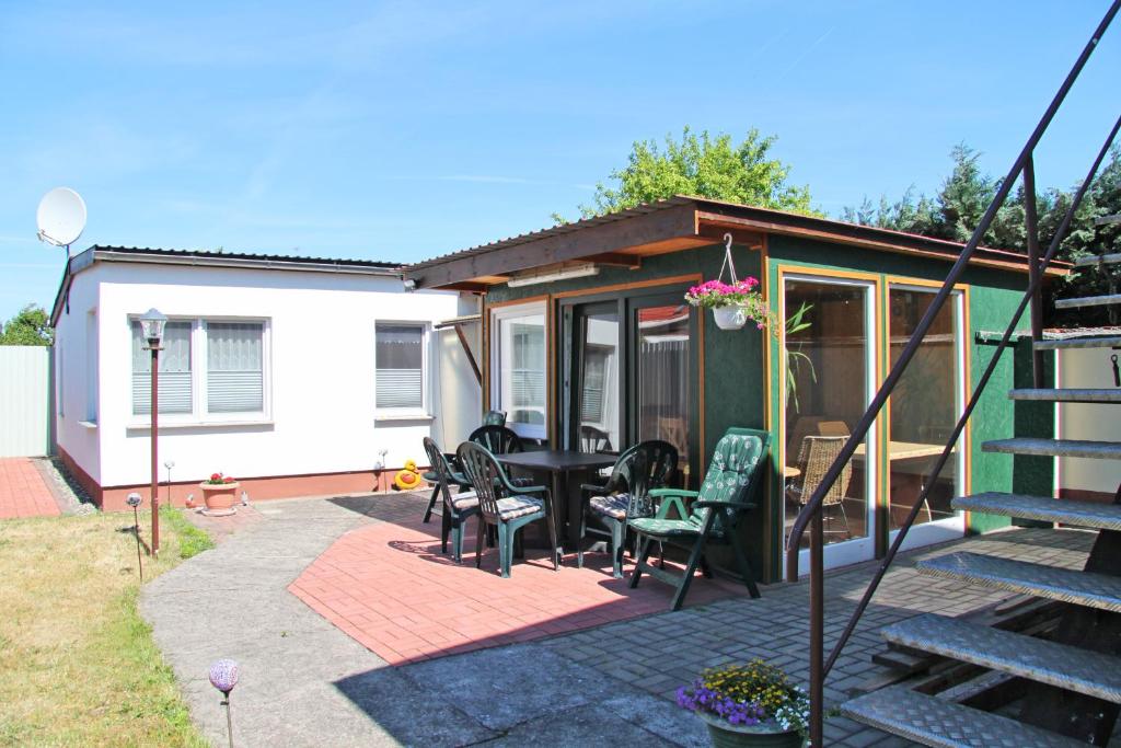Ferienbungalow Brigitte Freesendorfer Straße 41, 17440 Spandowerhagen