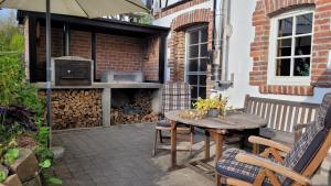Maison de vacances Ferienhaus-Alter-Backes-denkmalgeschuetztes-Fachwerkhaus Zur Heide 1a 57635 Mehren Rhénanie-Palatinat