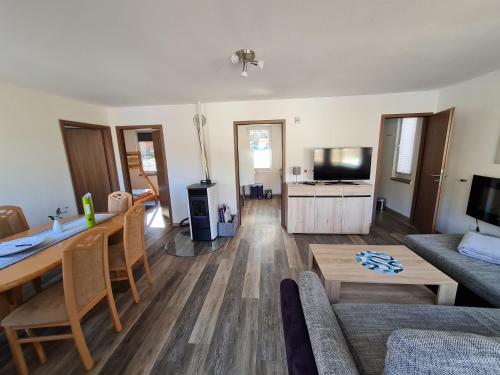 Ferienhaus am Badesee Schönsee Bungalow 12