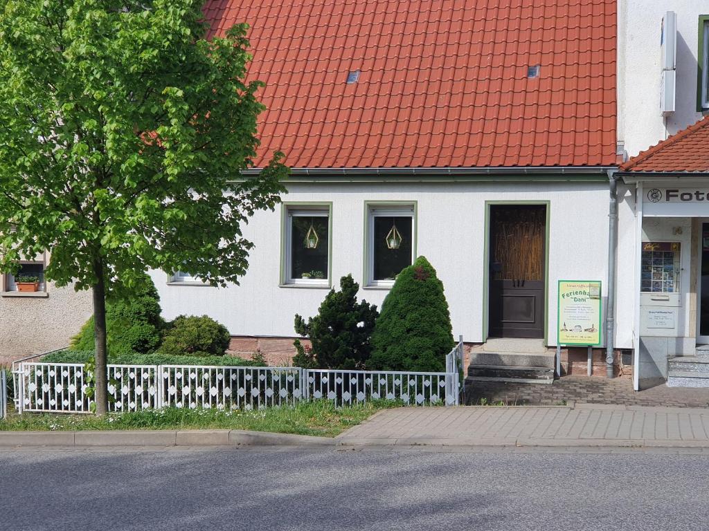 Ferienhaus Dani 12 Nordhäuser Straße, 06567 Bad Frankenhausen