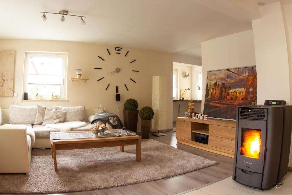 Ferienhaus Deko-Scheune Lindenstraße 13, 95119 Naila