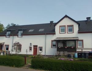 Maison de vacances Ferienhaus Den lange Heiman Desserather Straße 24 54570 Meisburg Rhénanie-Palatinat