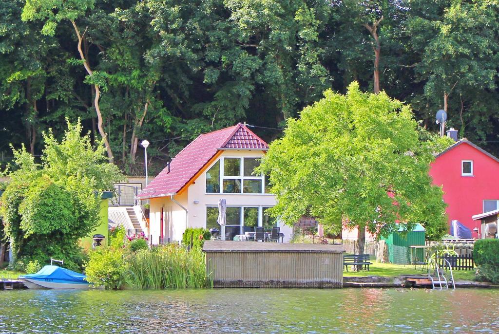 Ferienhaus direkt am See Lychen UCK 1171 Kienofenpromenade 1 c, 17279 Lychen