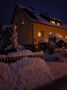 Maison de vacances Ferienhaus Günther Brunnenstraße 3 08280 Aue Saxe
