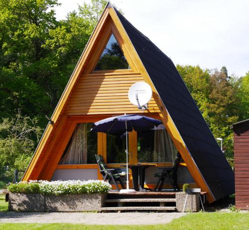 Ferienhaus im Nordschwarzwald - Nurdachhaus in Waldrandlage