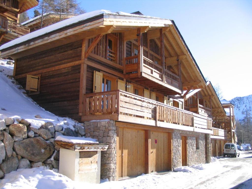 Ferienhaus im Nordschwarzwald - Nurdachhaus in Waldrandlage