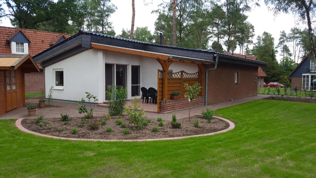 Maison de vacances Ferienhaus im Park Maiglöckchen Weg 2 49696 Dwergte