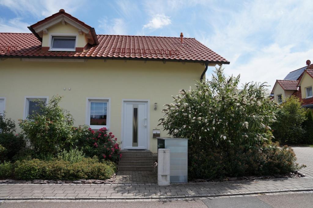 Maison de vacances Ferienhaus Lindelburg Im Oberdorf 12 Rechte Haushälfte 90592 Schwarzenbruck